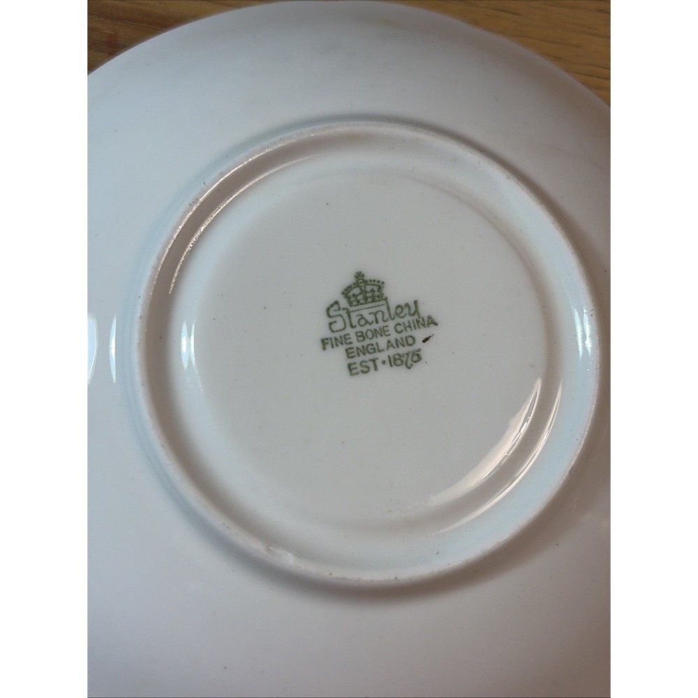 VTG Stanley Gold Maple Leaf Tea Cup & Saucer Fine Bone China - England 358/11 - Picture 6 of 7